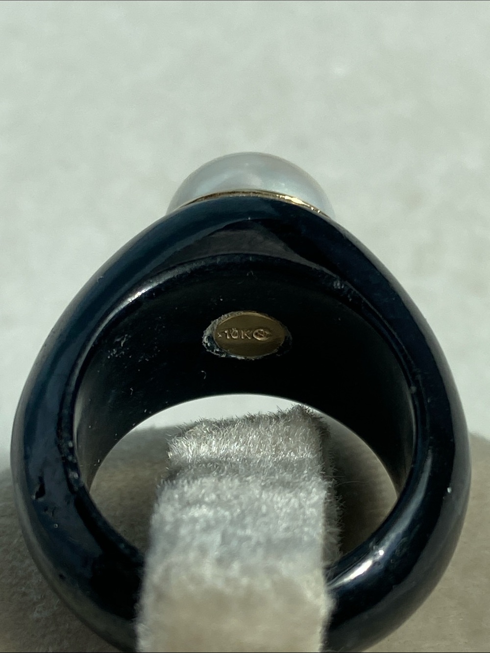 Solid Black Onyx, 10k Gold & Pearl Ring - Picture 5 of 9